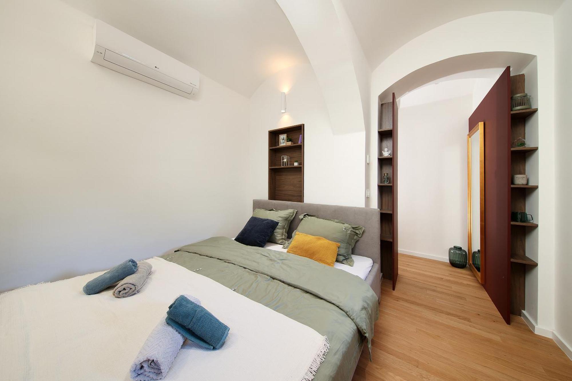 Apartman La Verita 1 St Line With Garden *